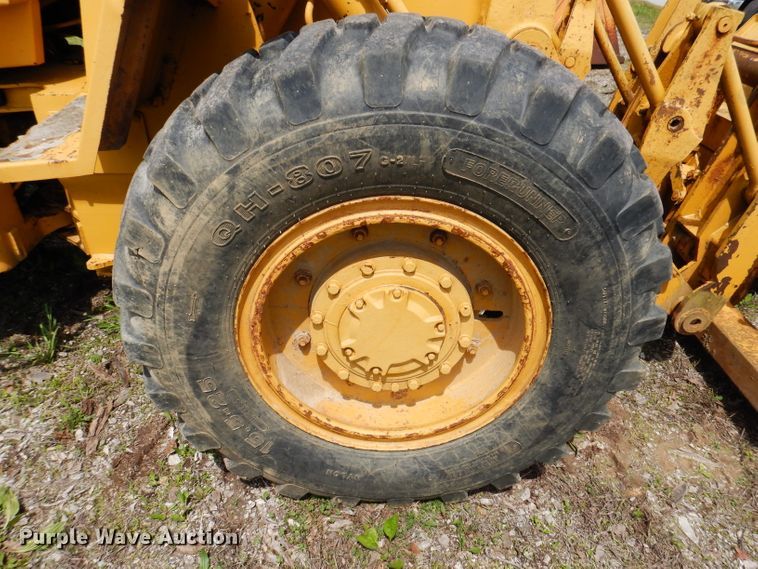 image for item IQ9506 1981 Caterpillar 920  wheel loader