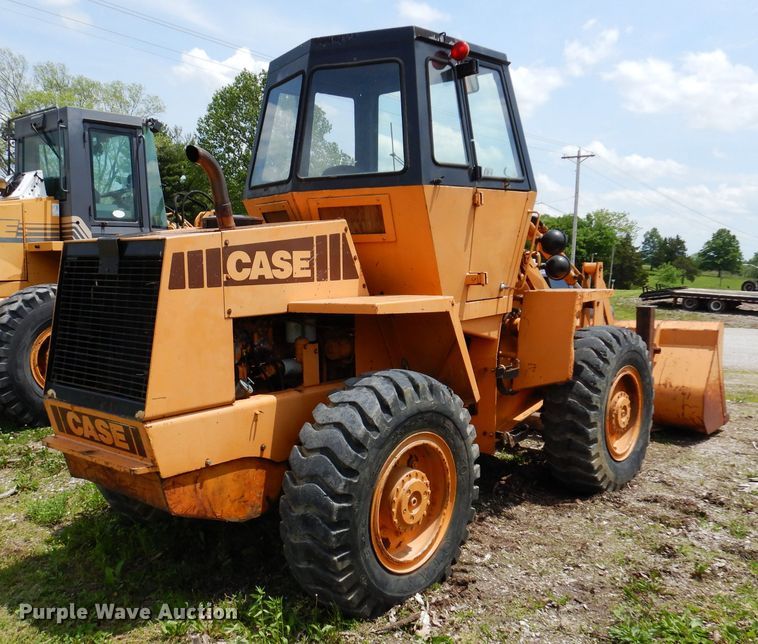 image for item IQ9507 1978 Case W14  wheel loader