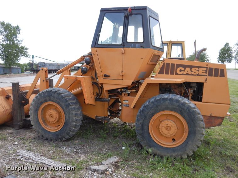 image for item IQ9507 1978 Case W14  wheel loader