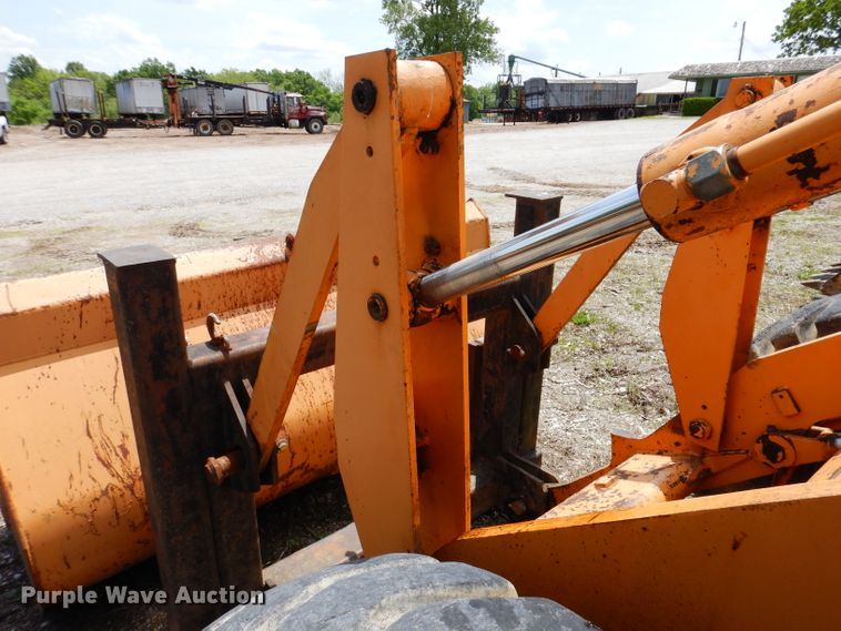 image for item IQ9507 1978 Case W14  wheel loader