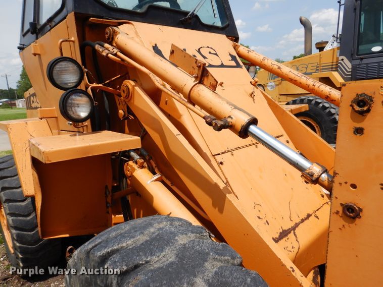 image for item IQ9507 1978 Case W14  wheel loader