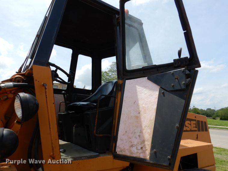 image for item IQ9507 1978 Case W14  wheel loader