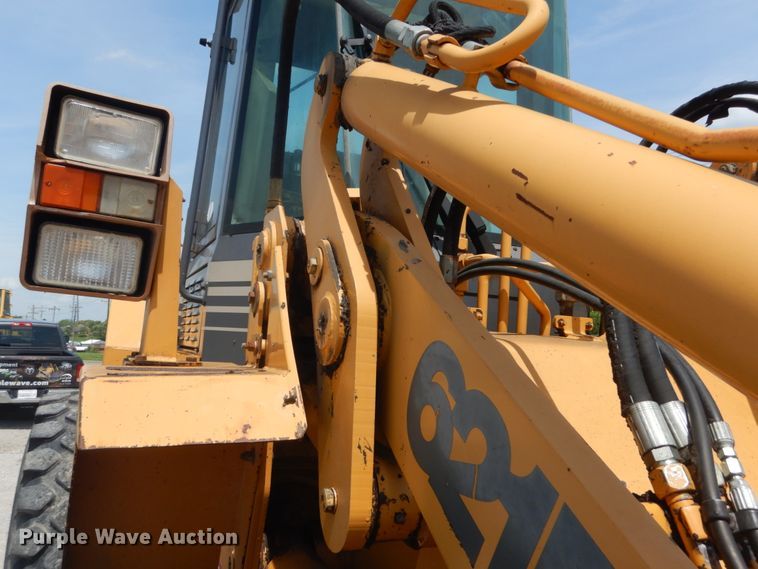 image for item IQ9508 Case 621B XT  wheel loader