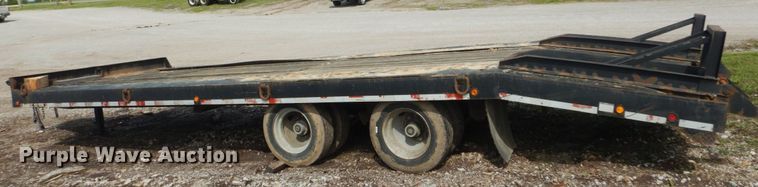 image for item IQ9510 2002 Pro equipment trailer