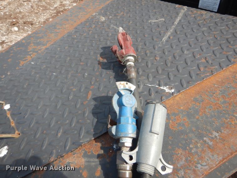 image for item IQ9510 2002 Pro equipment trailer