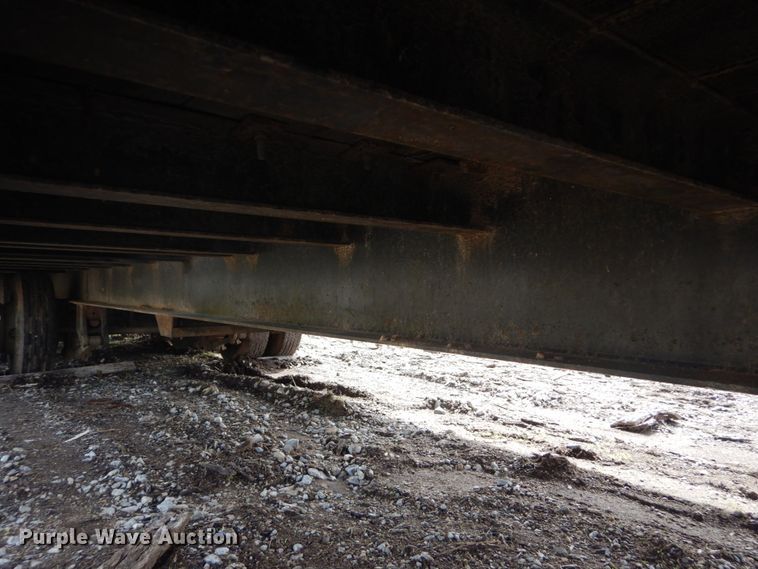 image for item IQ9510 2002 Pro equipment trailer