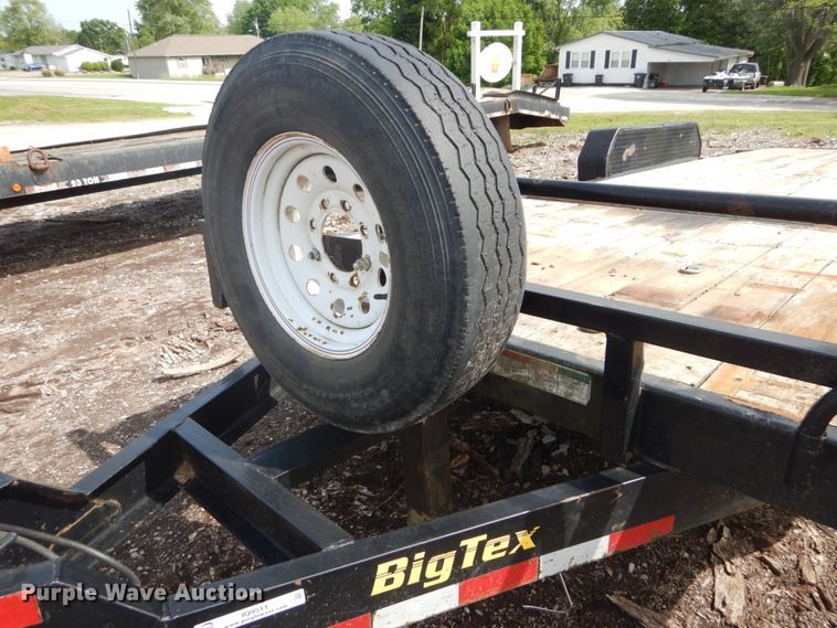 image for item IQ9511 2015 Big Tex 14TL-22BK  tilt deck equipment trailer