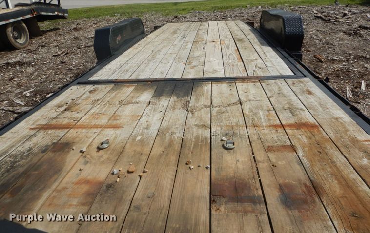 image for item IQ9511 2015 Big Tex 14TL-22BK  tilt deck equipment trailer