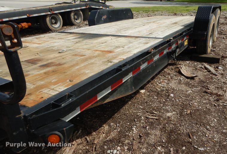 image for item IQ9511 2015 Big Tex 14TL-22BK  tilt deck equipment trailer