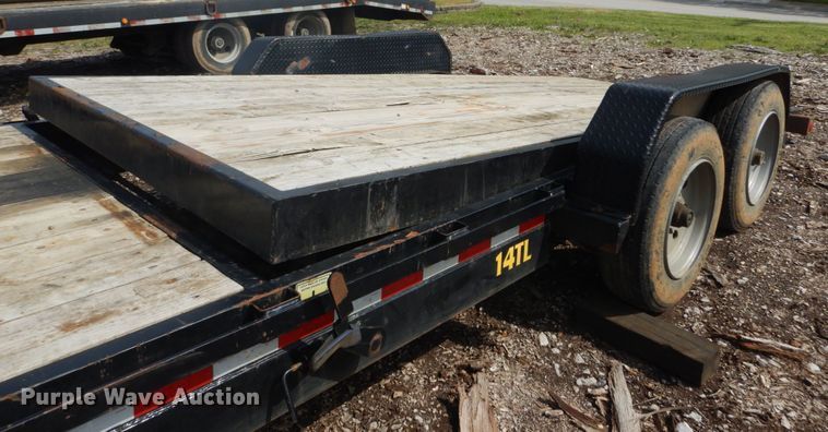 image for item IQ9511 2015 Big Tex 14TL-22BK  tilt deck equipment trailer