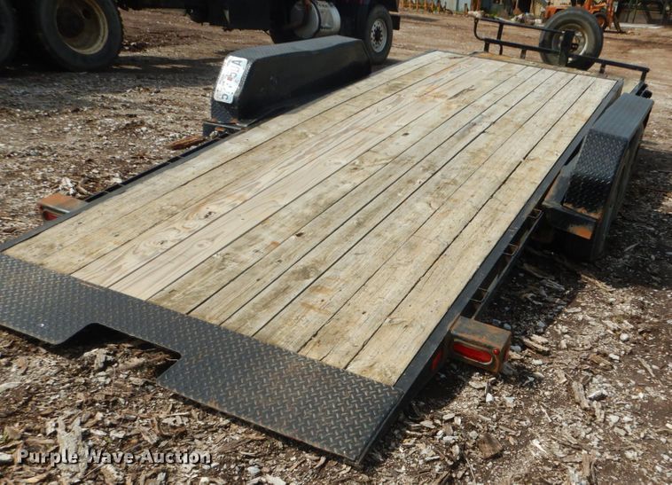 image for item IQ9511 2015 Big Tex 14TL-22BK  tilt deck equipment trailer