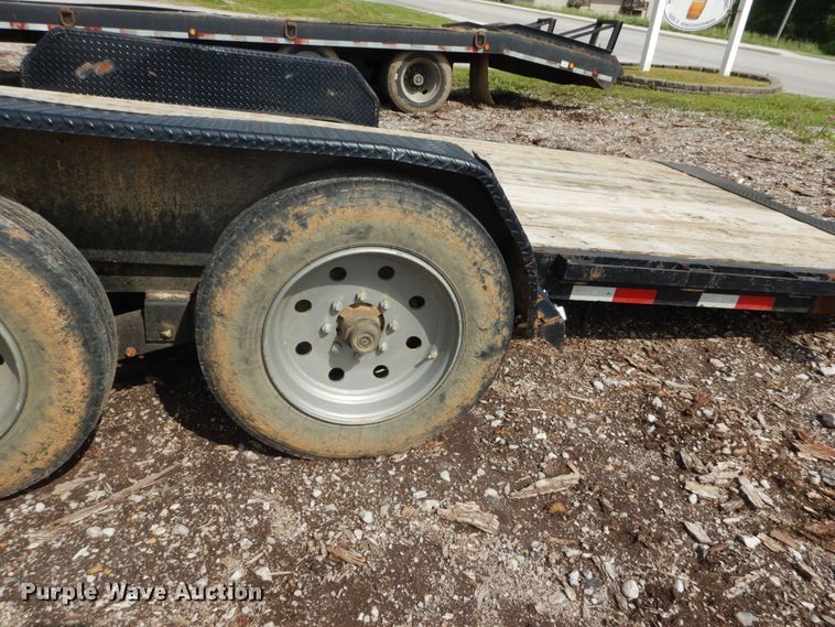 image for item IQ9511 2015 Big Tex 14TL-22BK  tilt deck equipment trailer