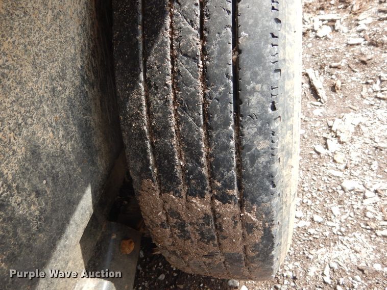 image for item IQ9511 2015 Big Tex 14TL-22BK  tilt deck equipment trailer