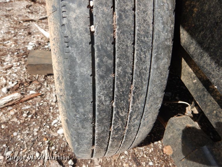 image for item IQ9511 2015 Big Tex 14TL-22BK  tilt deck equipment trailer