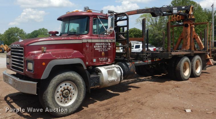 image for item IQ9512 1997 Mack RD688S  log loader truck