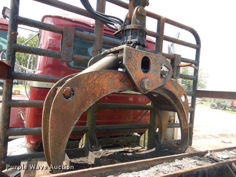 image for item IQ9512 1997 Mack RD688S  log loader truck