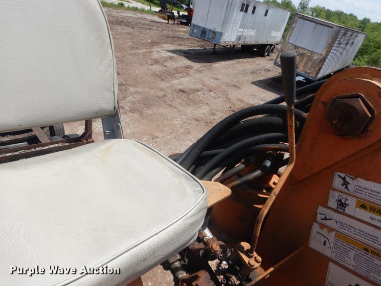 image for item IQ9512 1997 Mack RD688S  log loader truck