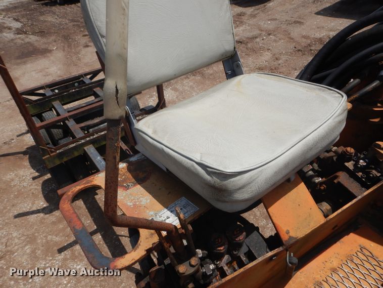 image for item IQ9512 1997 Mack RD688S  log loader truck