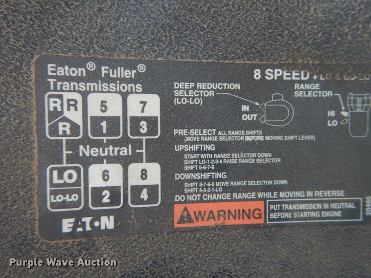 image for item IQ9512 1997 Mack RD688S  log loader truck