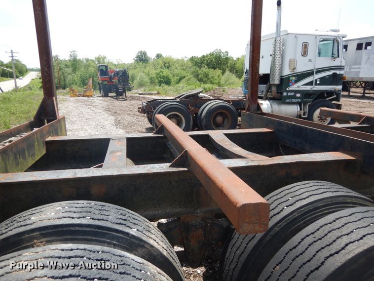 image for item IQ9513 1998 log trailer