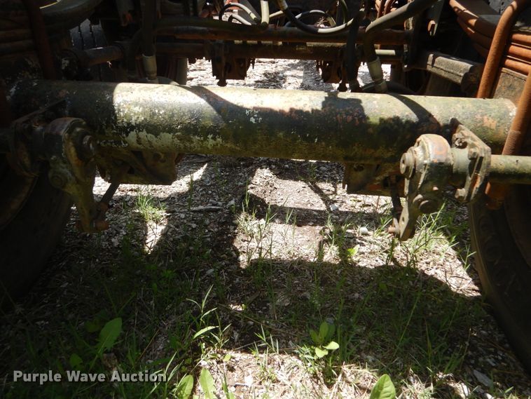 image for item IQ9513 1998 log trailer