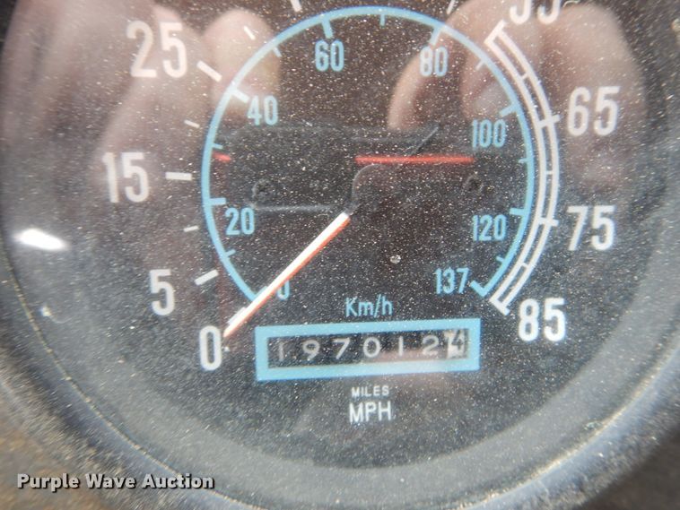 image for item IQ9514 1982 International CO-9670 XL Series  semi truck