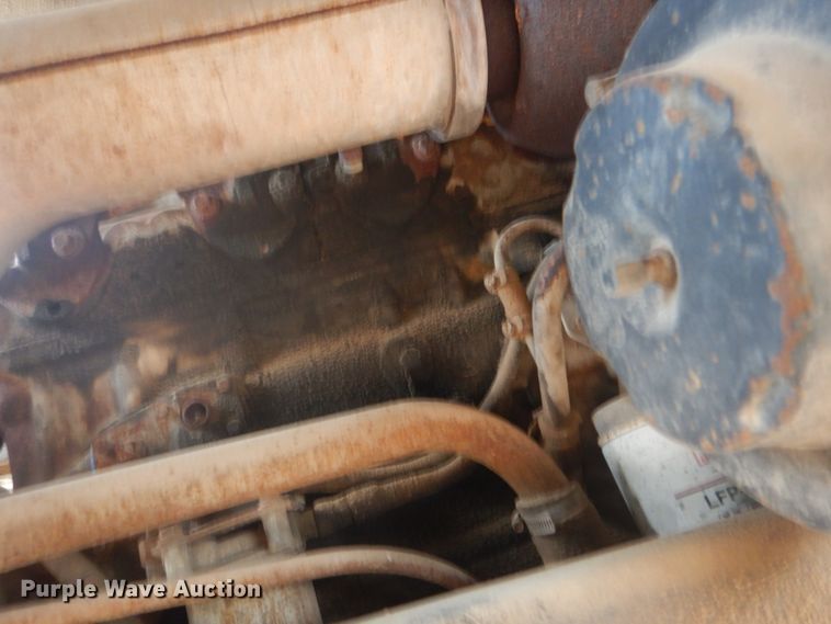 image for item IQ9514 1982 International CO-9670 XL Series  semi truck