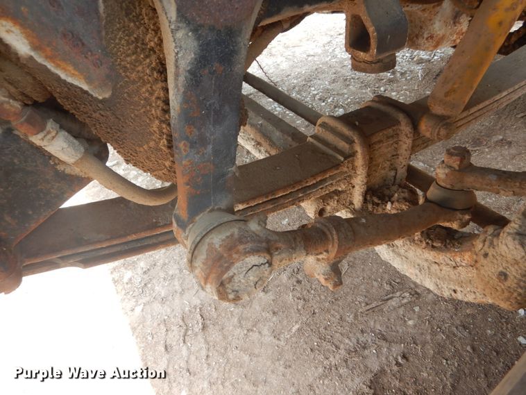 image for item IQ9514 1982 International CO-9670 XL Series  semi truck