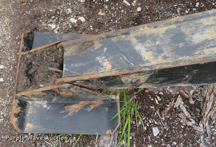 image for item IQ9516 2016 Serco 170A  log loader