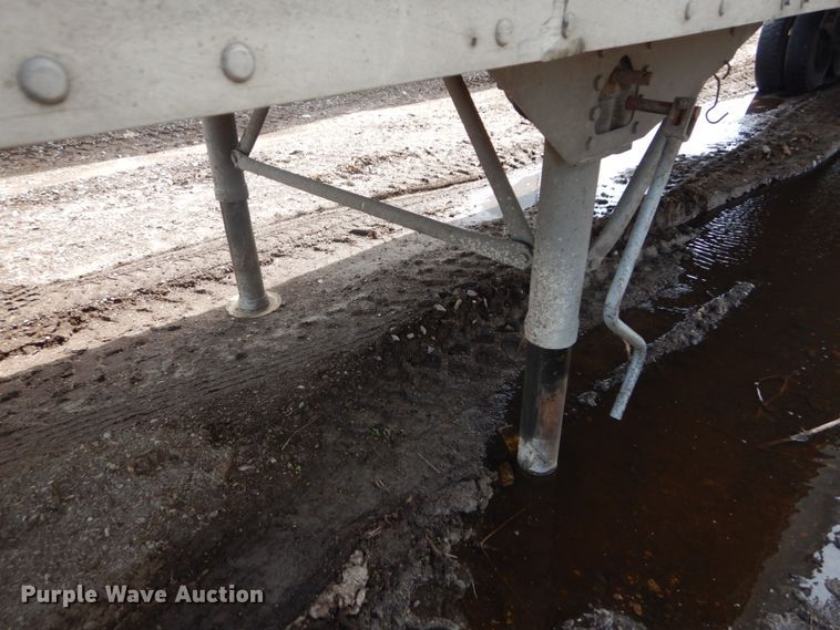 image for item IQ9518 1980 Dorsey  dry van trailer