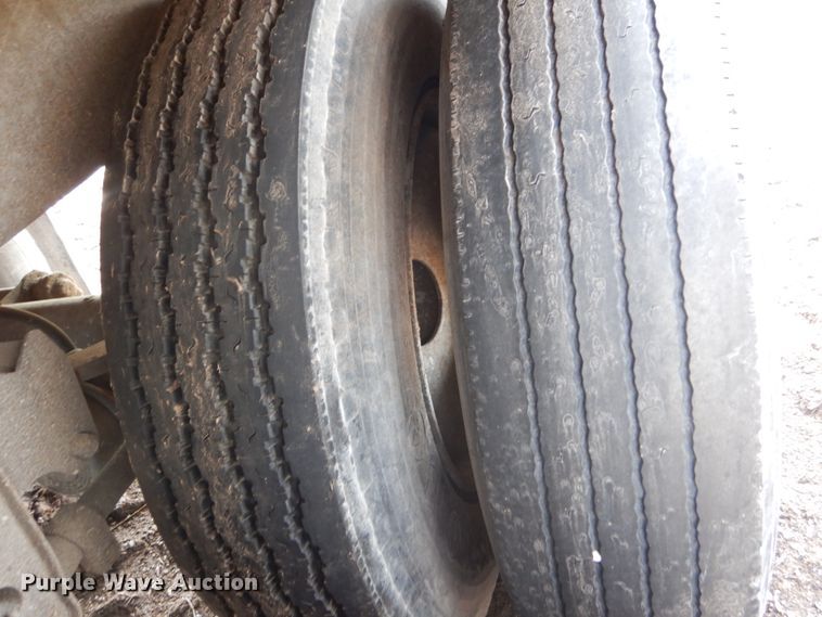 image for item IQ9518 1980 Dorsey  dry van trailer