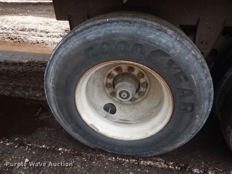 image for item IQ9518 1980 Dorsey  dry van trailer