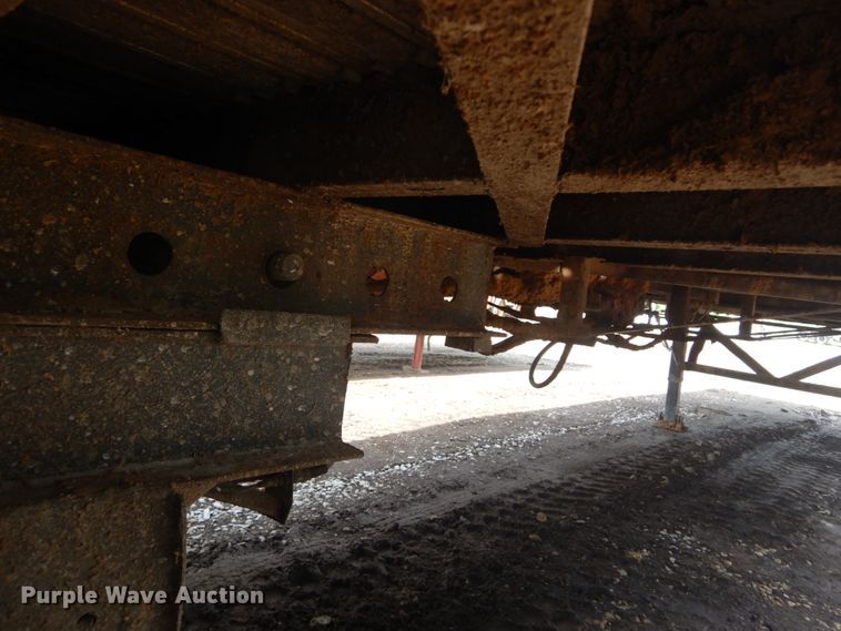 image for item IQ9520 1975 Fruehauf JG3-F2-40  walking floor trailer