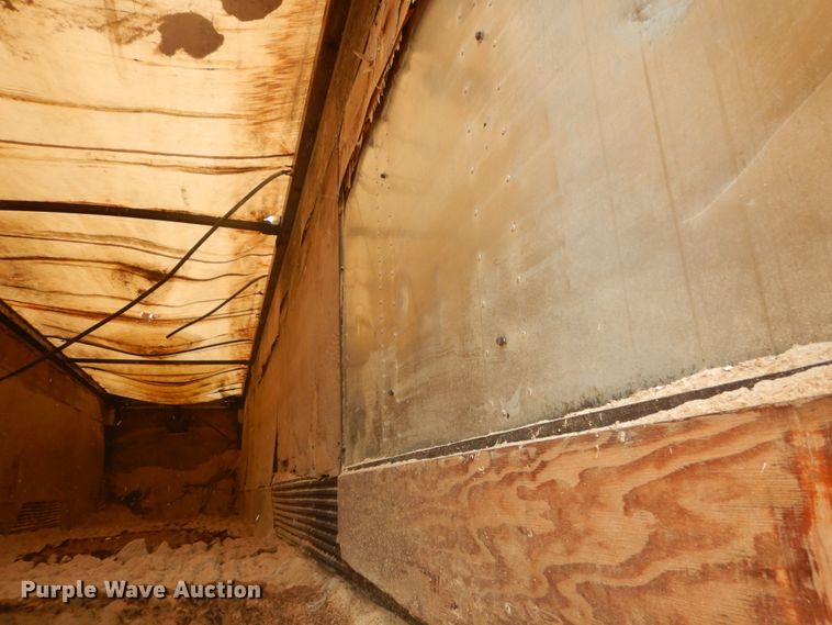 image for item IQ9520 1975 Fruehauf JG3-F2-40  walking floor trailer