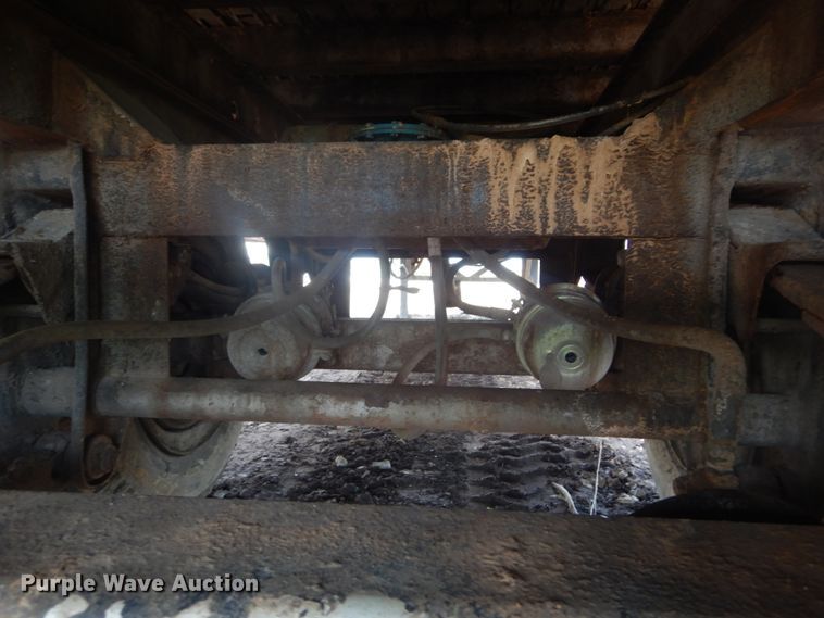 image for item IQ9520 1975 Fruehauf JG3-F2-40  walking floor trailer