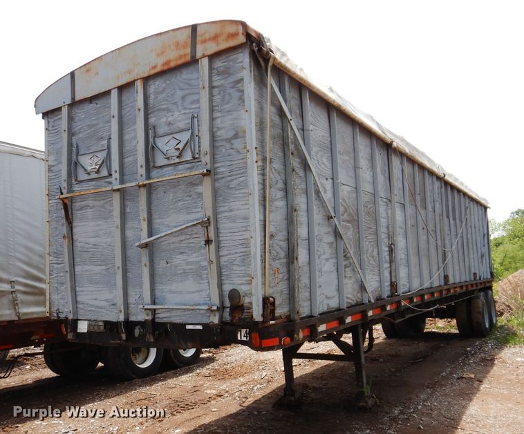 image for item IQ9522 1965 Dorsey DGT-I-204  flatbed trailer