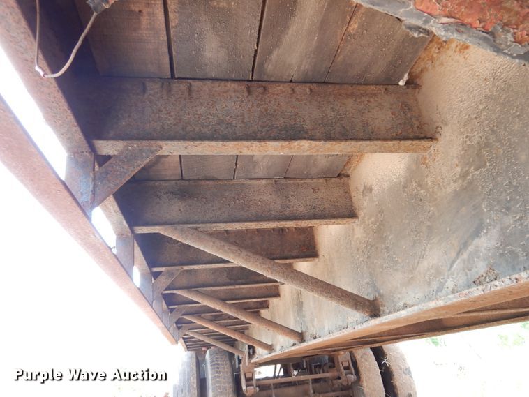 image for item IQ9522 1965 Dorsey DGT-I-204  flatbed trailer