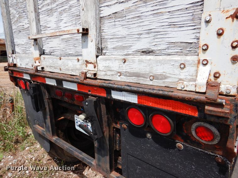 image for item IQ9522 1965 Dorsey DGT-I-204  flatbed trailer