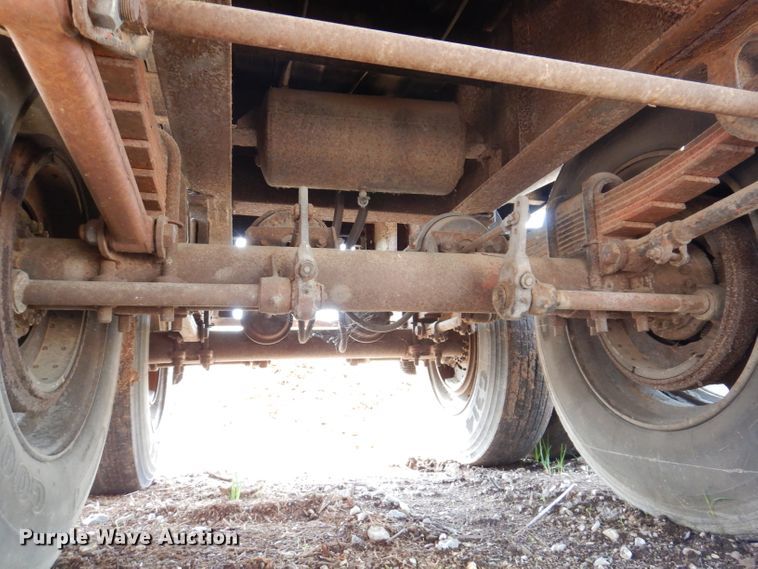 image for item IQ9522 1965 Dorsey DGT-I-204  flatbed trailer