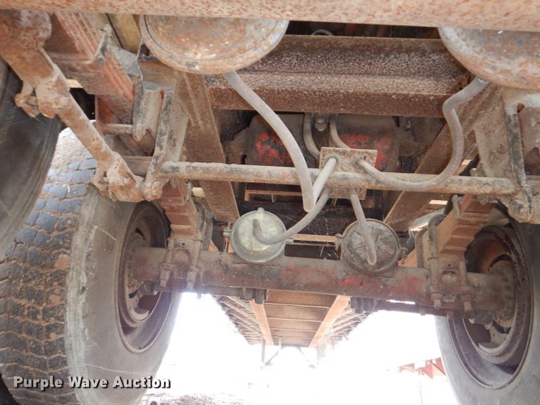 image for item IQ9522 1965 Dorsey DGT-I-204  flatbed trailer