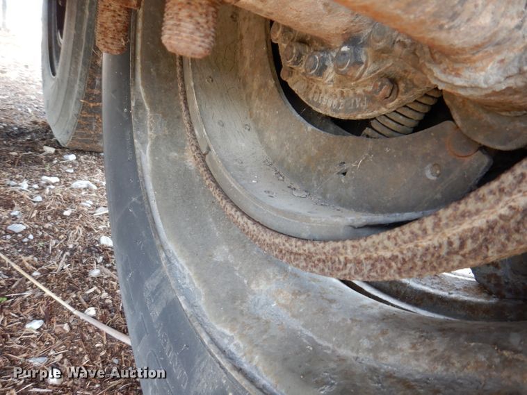 image for item IQ9522 1965 Dorsey DGT-I-204  flatbed trailer