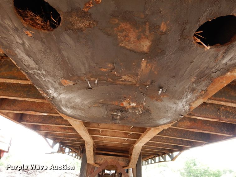 image for item IQ9522 1965 Dorsey DGT-I-204  flatbed trailer