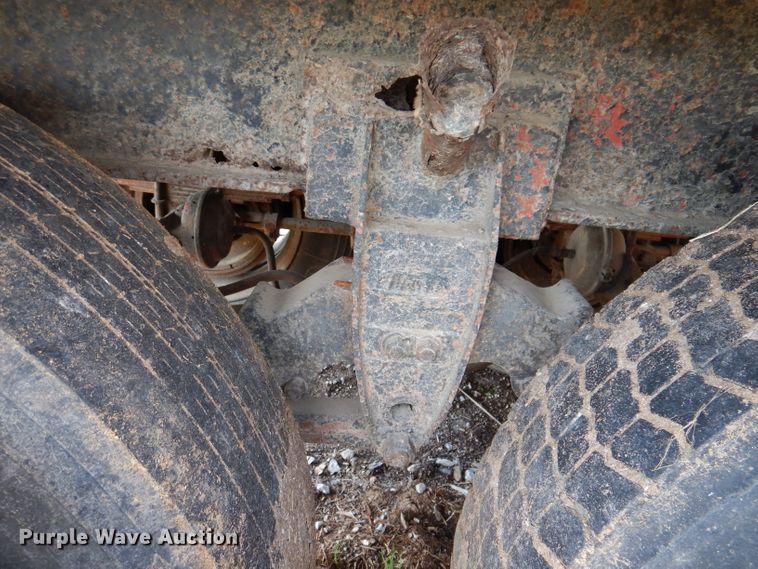 image for item IQ9522 1965 Dorsey DGT-I-204  flatbed trailer