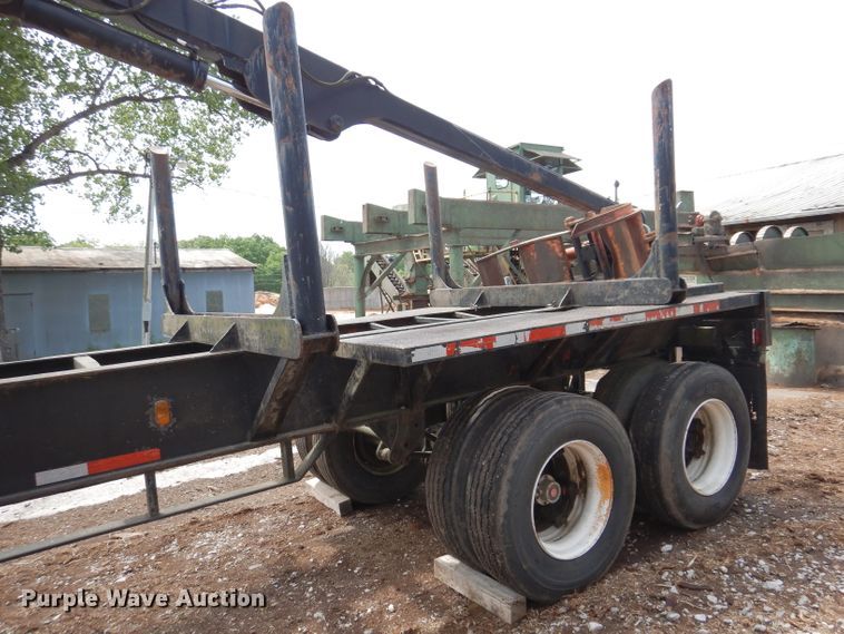 image for item IQ9524 1978 Daco log trailer