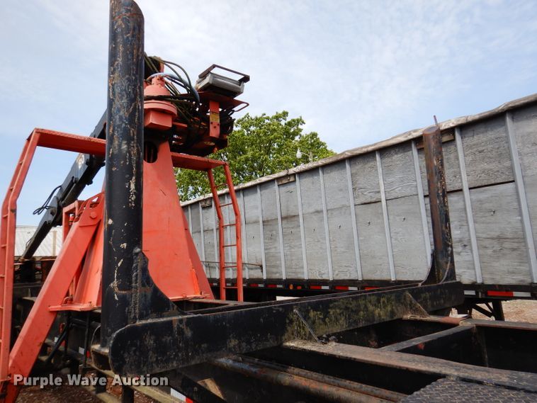 image for item IQ9524 1978 Daco log trailer