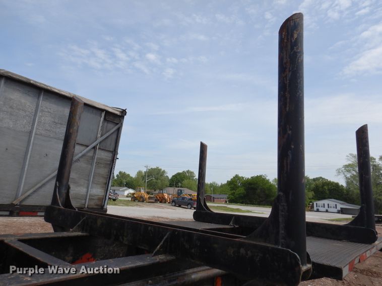 image for item IQ9524 1978 Daco log trailer