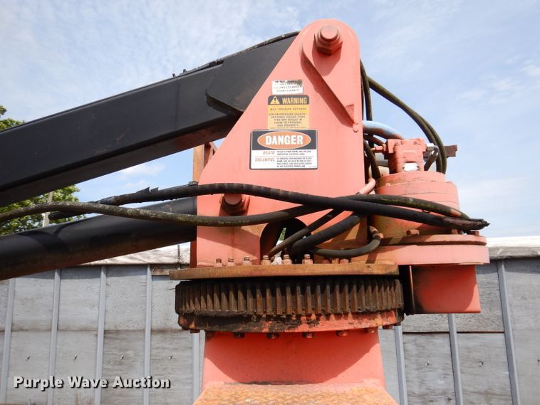 image for item IQ9524 1978 Daco log trailer