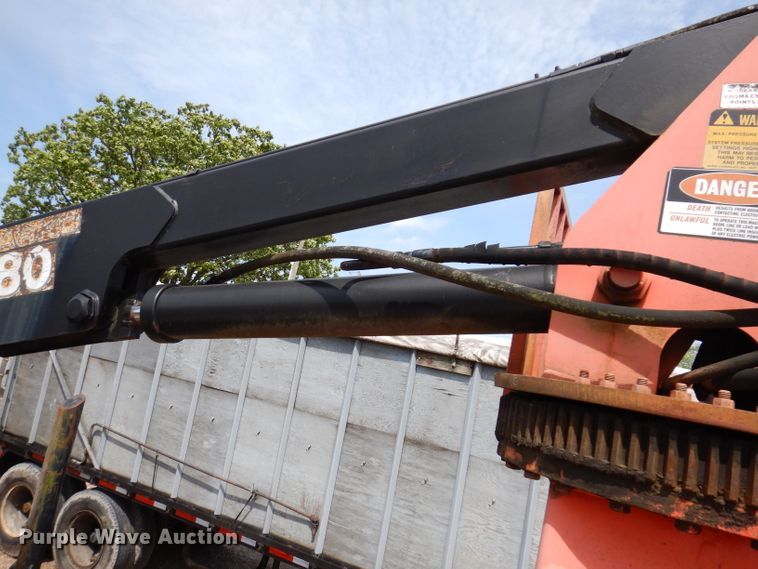 image for item IQ9524 1978 Daco log trailer