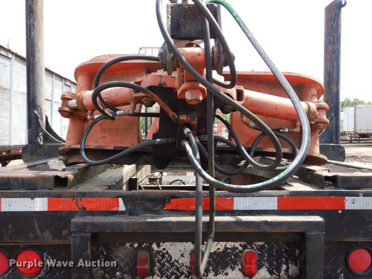 image for item IQ9524 1978 Daco log trailer