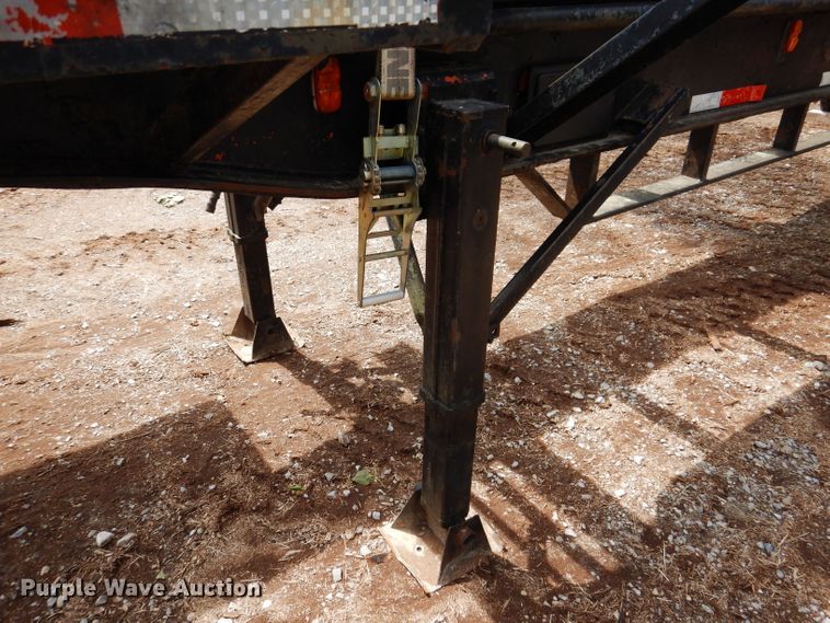 image for item IQ9524 1978 Daco log trailer